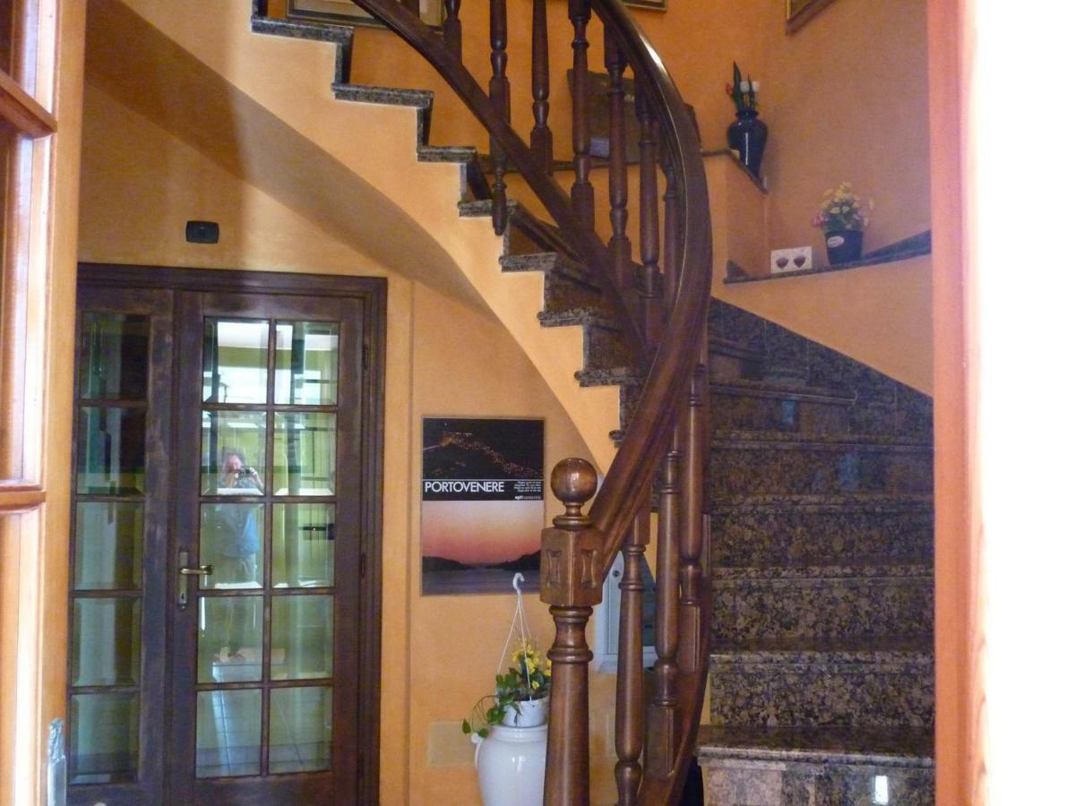 Il Ciambellino Hotel Santo Stefano di Magra Ngoại thất bức ảnh