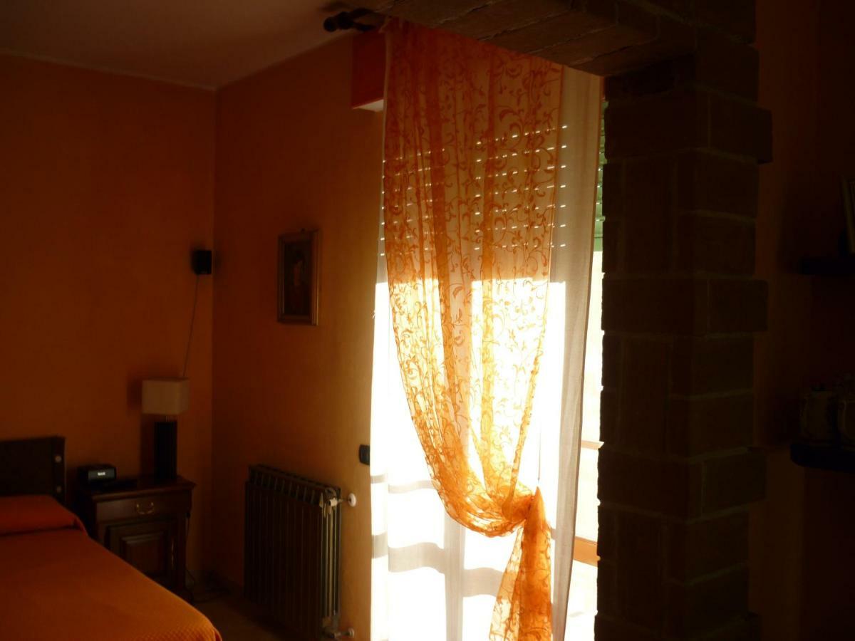 Il Ciambellino Hotel Santo Stefano di Magra Ngoại thất bức ảnh